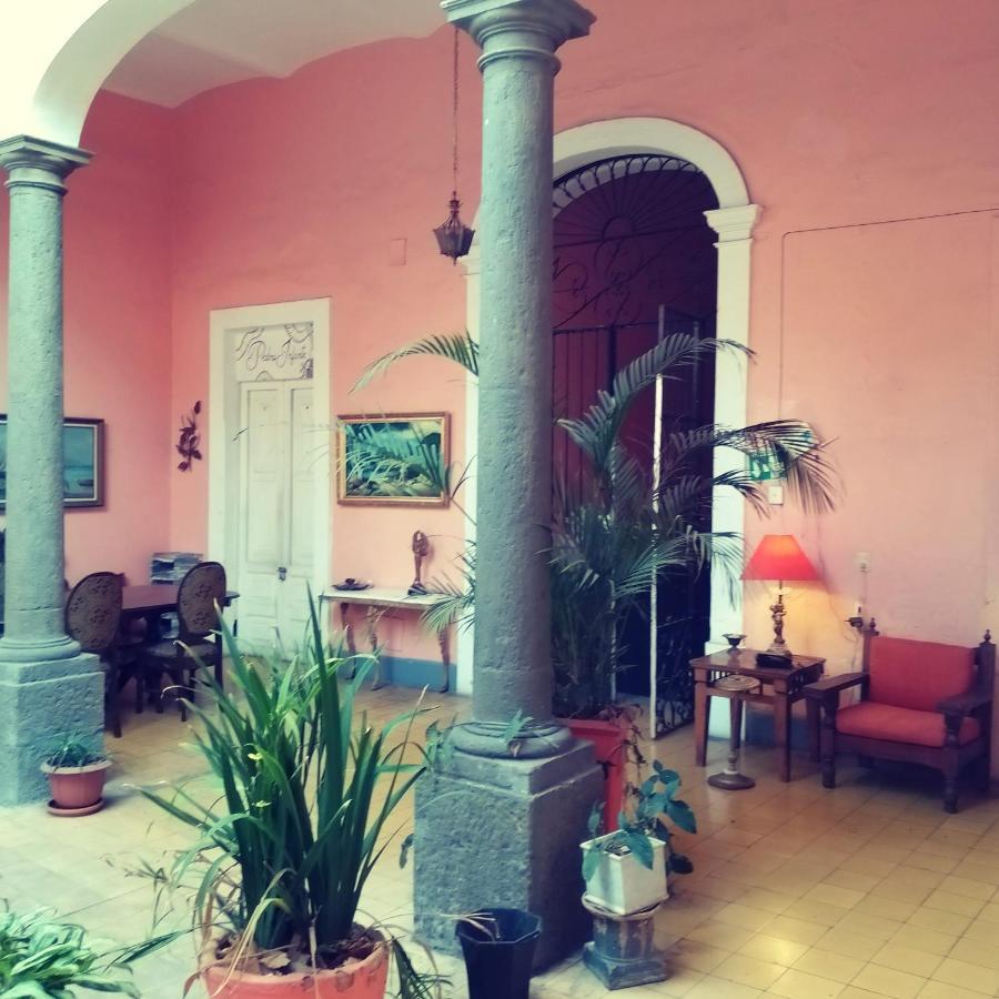 מלון גואדלחארה Maska Mansion Gdl, Hosting And Yoga מראה חיצוני תמונה
